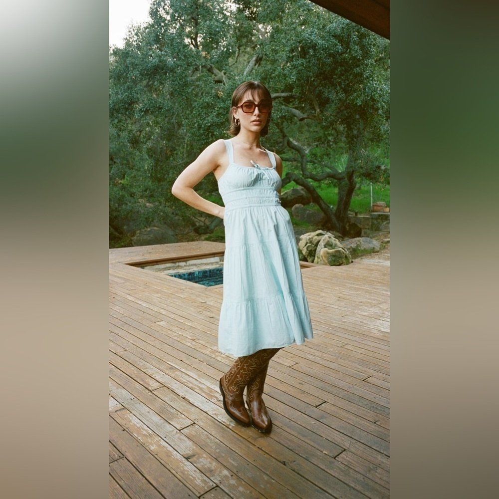 Aritzia Sunday Best Martine Poplin Midi Dress